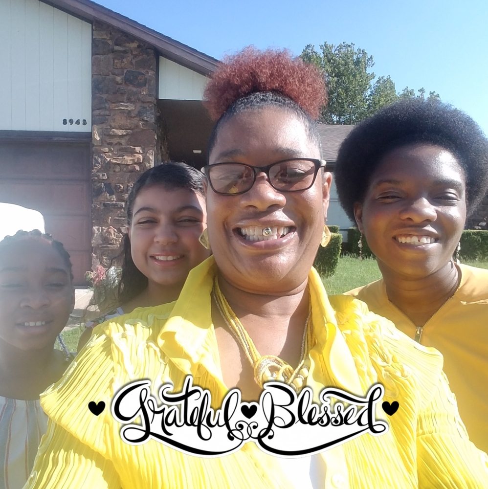 Meet your Posher, Carla